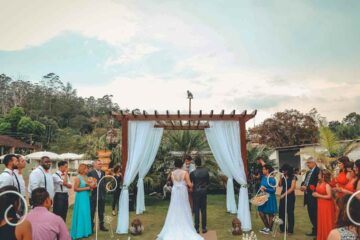 Opt for a Grand Wedding Ceremony - Wedknob.com